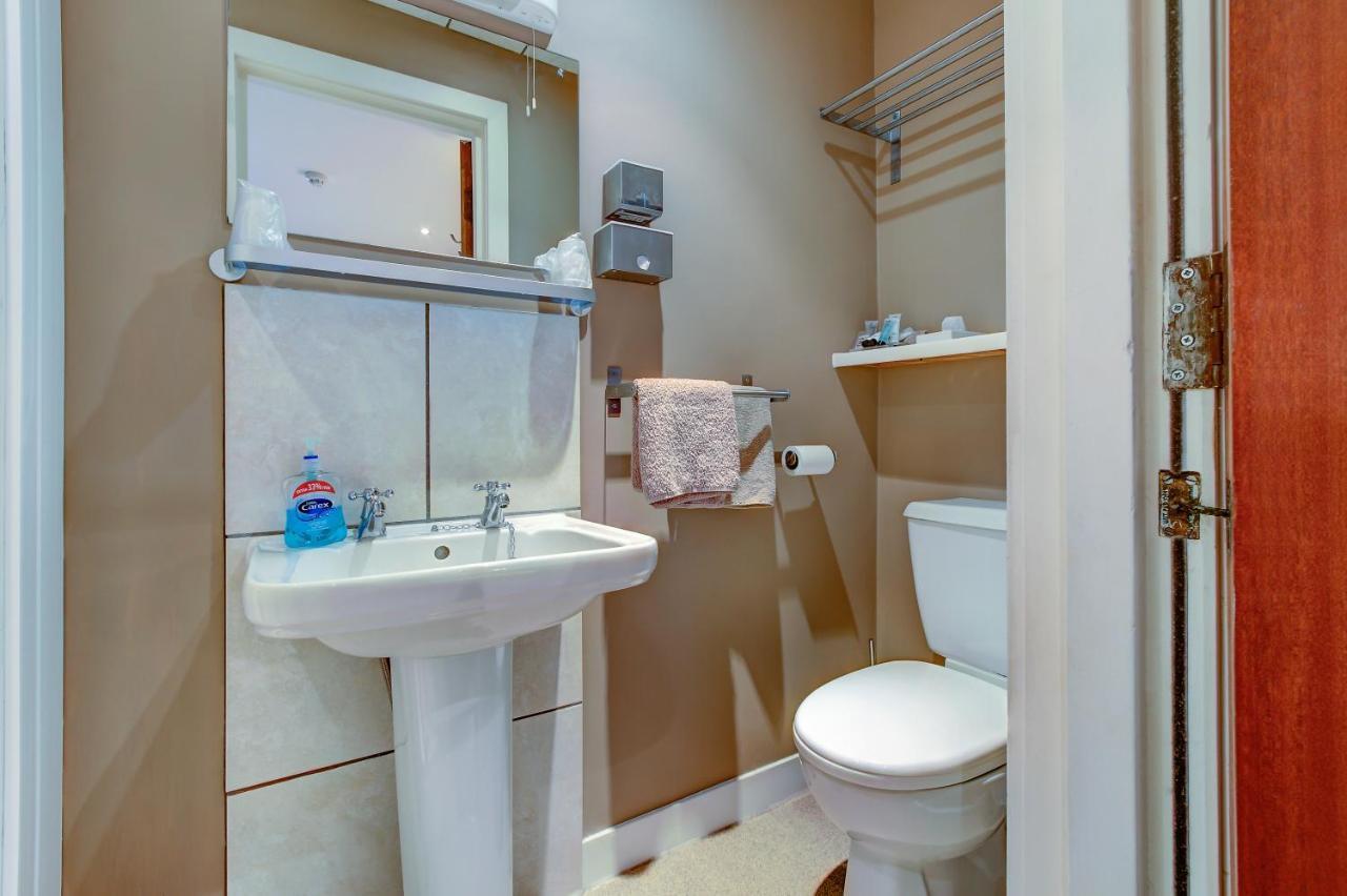 The Craimar Bed & Breakfast Блекпул Екстериор снимка